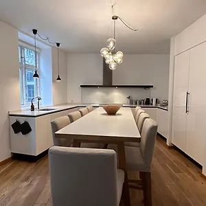Fabelagtig 8 Apartment